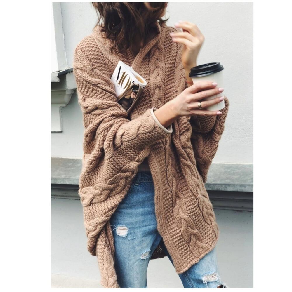 Robi Agnes 'Agnes' Chunky Cozy Oversized Cardigan One Size Sand Tan